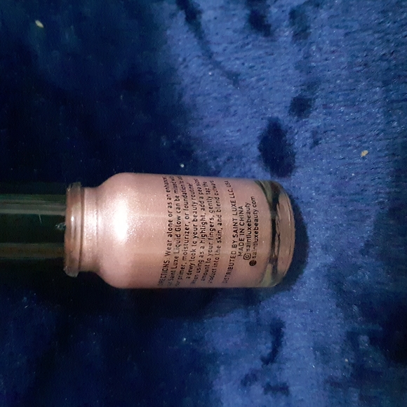 Saint Luxe Liquid Glow- Pink - Picture 2 of 3